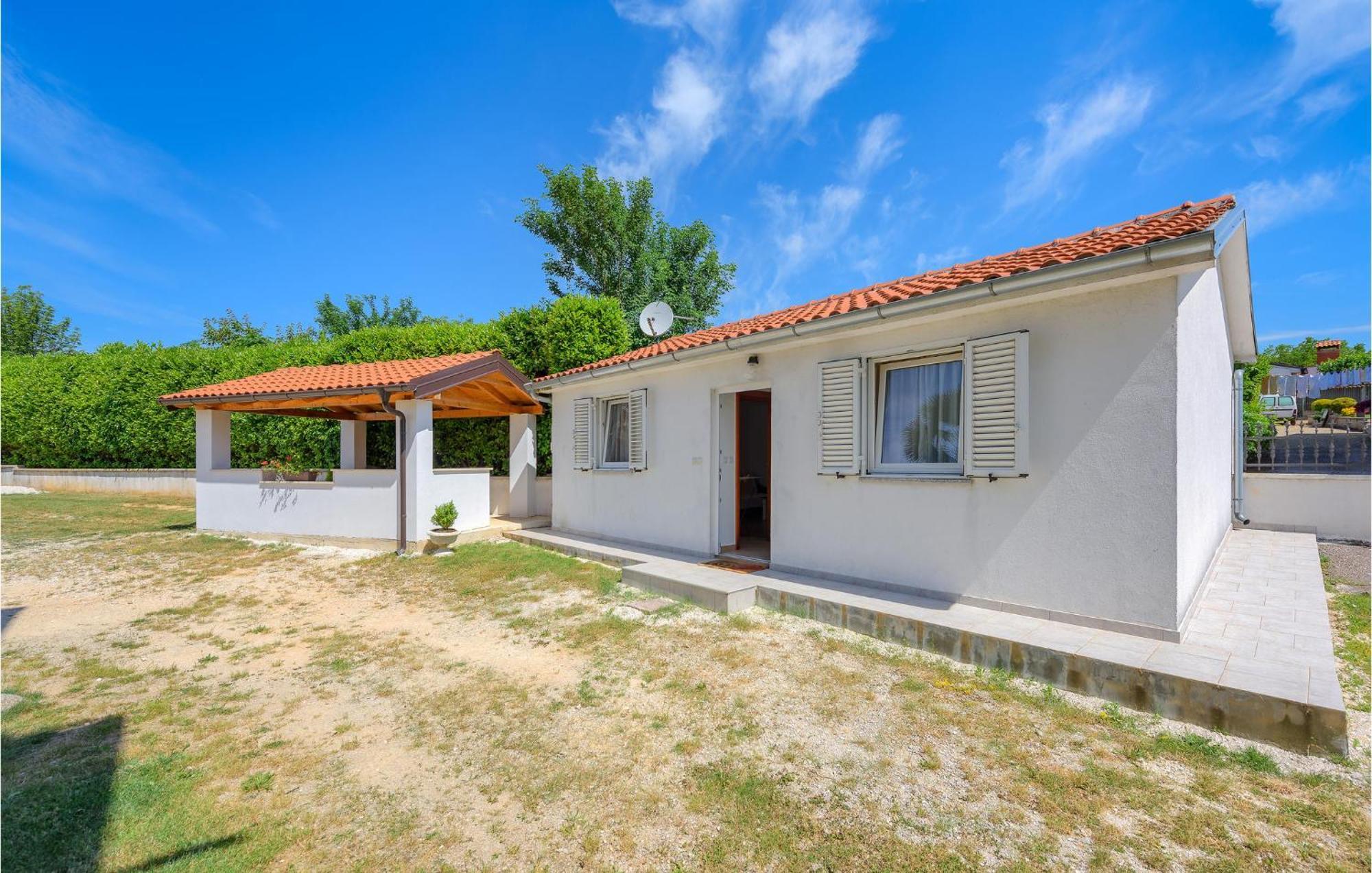 Awesome Home In Zminj With Wifi Bagian luar foto